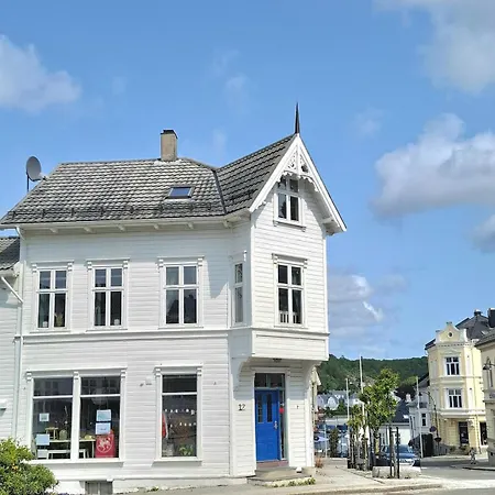 Apartment Fru Sols Hus Farsund