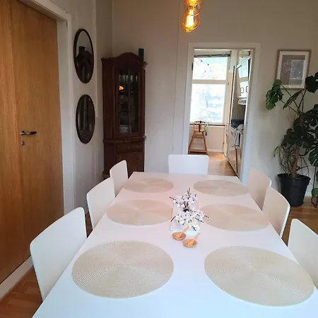 Fru Sols Hus Appartement Farsund