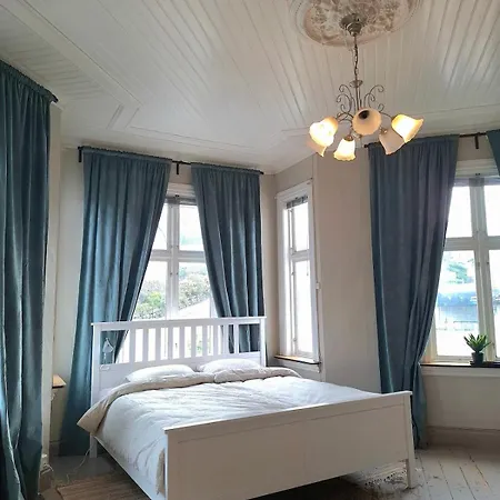 Fru Sols Hus Appartement Farsund